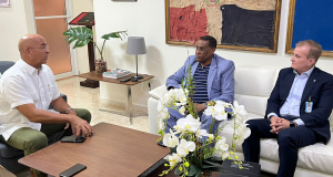 Director Ejecutivo de la Superintendencia de Vigilancia y Seguridad Privada recibe visita de cortesía.