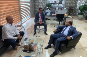 El Director General de la DGII sostuvo una reunión con el Director Ejecutivo SVSP.