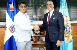 El Director Ejecutivo de la SVSP., se reúne con el Director General de Migración.