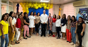 El Director Ejecutivo de la SVSP. agasajó a todas las madres que colaboran en la institución con un almuerzo y regalos.