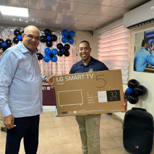 Con motivo de la celebración del “Día del padre”, la SVSP realizó agasajo y entrega de regalos a todos los padres miembros de esta dependencia del MIDE.