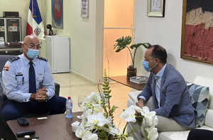 PRESENTACION DE LA DIRECTIVA DE (ADESINC) AL DIRECTOR EJECUTIVO DE LA SVSP.