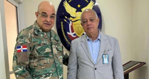 El Director Ejecutivo SVSP Gral. de Brigada Justo Orlando Del Orbe Piña, recibió en su despacho al Ex senador de la provincia Valverde Mao.